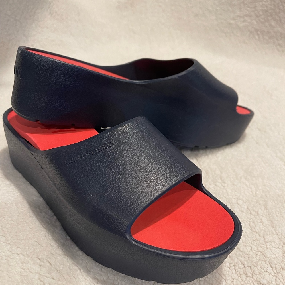 New! Lemon Jelly womens wedge slides